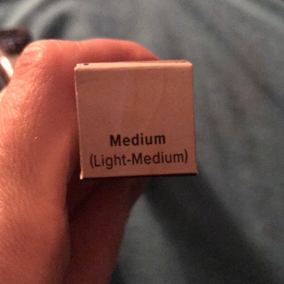 it Bye Bye Under Eye Concealer - Medium - Picture 5 of 5